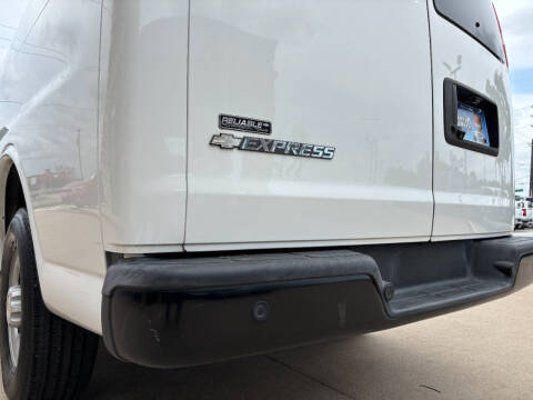 2017 Chevrolet Express 2500