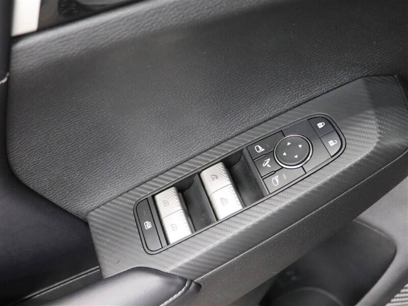 2024 Mitsubishi Outlander PHEV SE