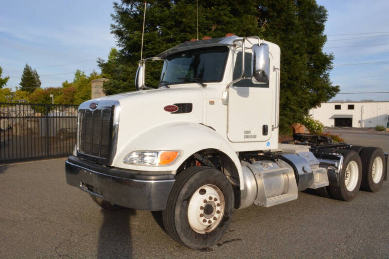 2023 Peterbilt 348 6 X 4 DAY CAB