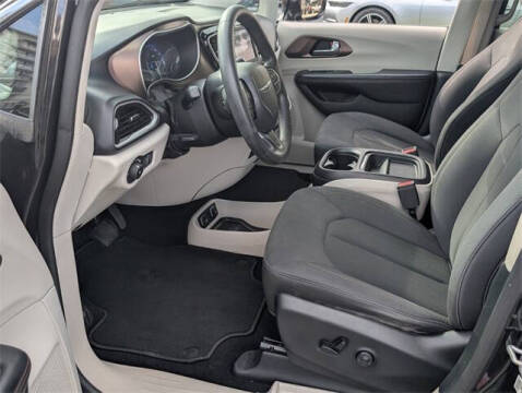 2019 Chrysler Pacifica Touring Plus