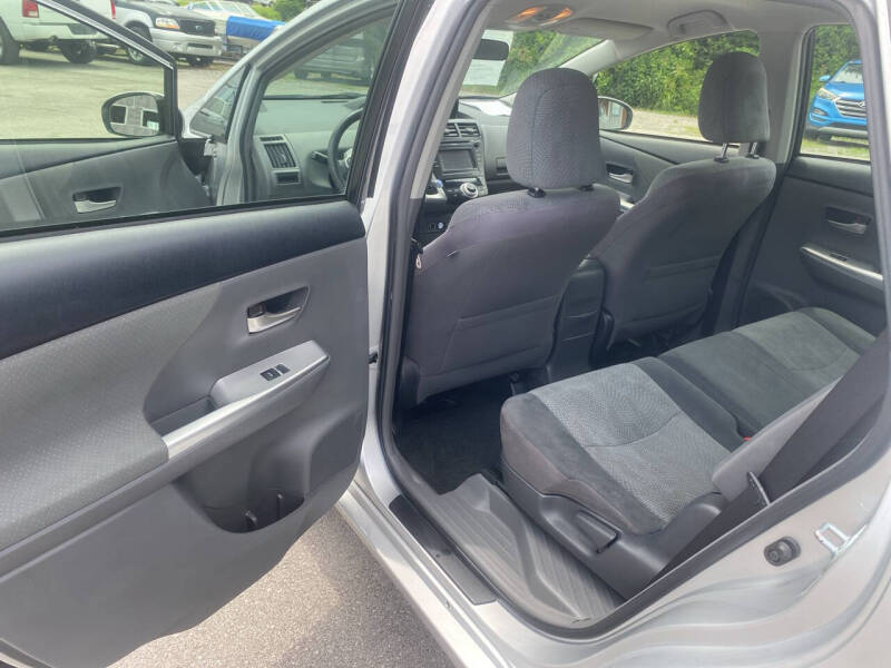 2012 Toyota Prius v Three