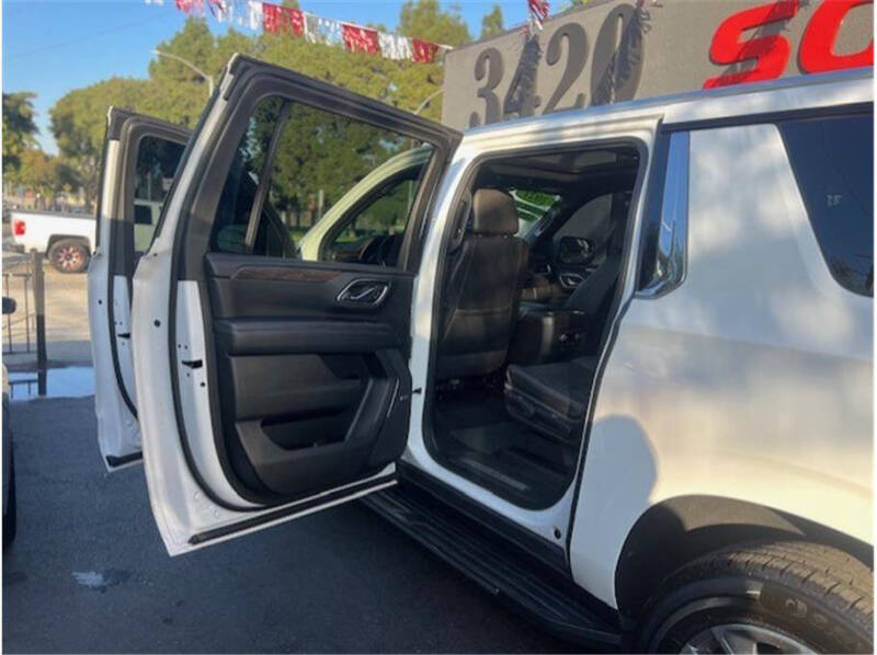 2021 Chevrolet Suburban LT