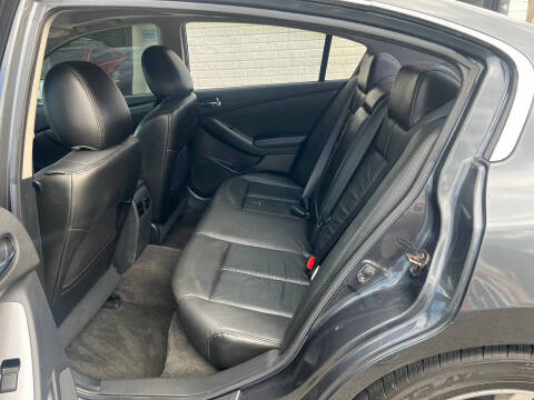 2010 Nissan Altima 3.5 SR