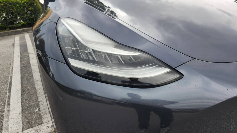 2022 Tesla Model Y Long Range - Photo 11