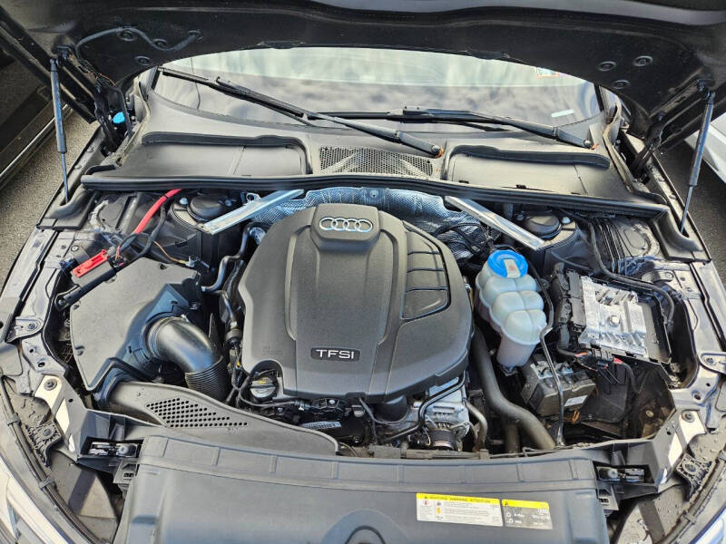 2017 Audi A4 2.0T quattro Premium