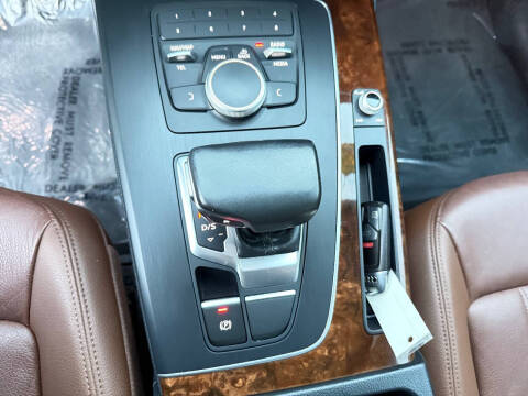 2018 Audi Q5 2.0T quattro Premium Plus