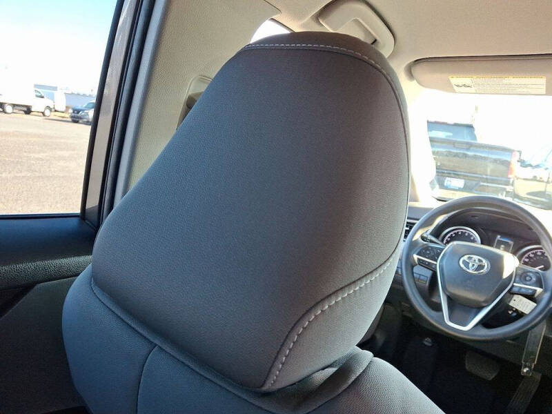 2022 Toyota Camry LE