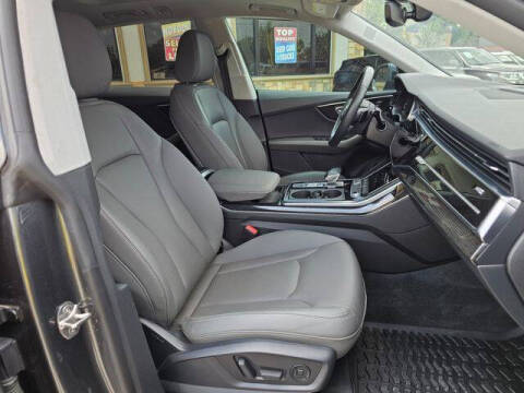 2022 Audi Q8 quattro Premium Plus 55 TFSI