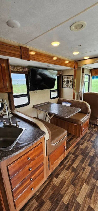2018 Coachmen RV Pursuit