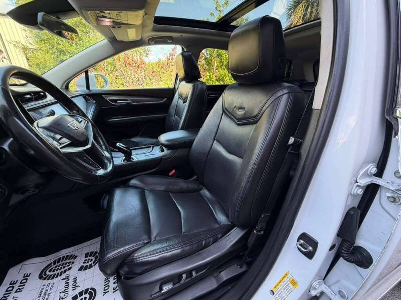 2017 Cadillac XT5 Luxury
