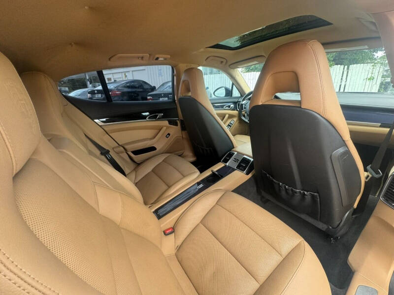 2013 Porsche Panamera