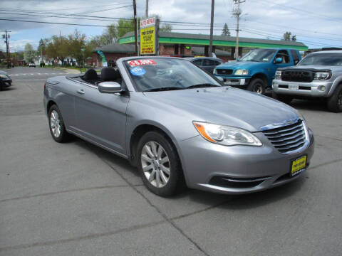 2013 Chrysler 200 Touring