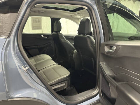 2025 Ford Escape Platinum