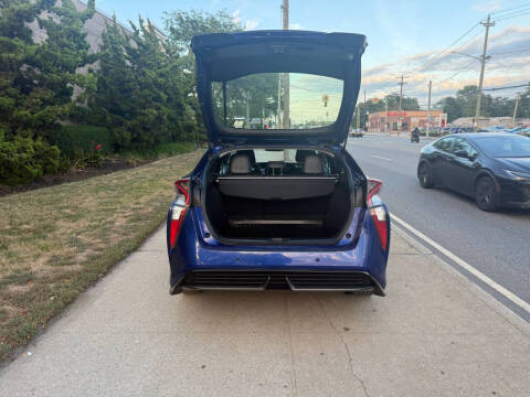 2018 Toyota Prius Four Touring