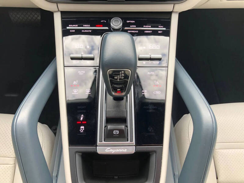 2022 Porsche Cayenne