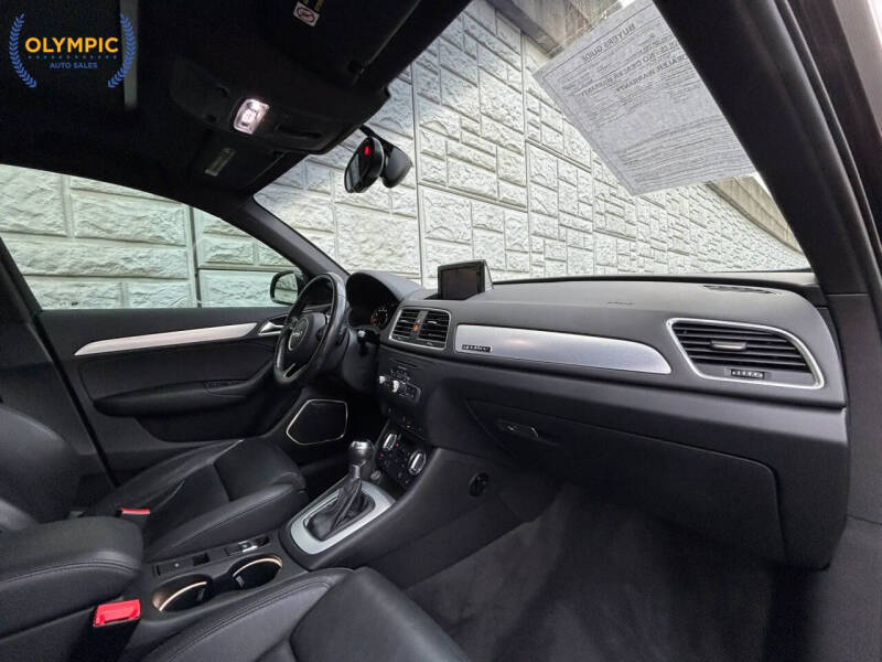 2015 Audi Q3 2.0T quattro Prestige