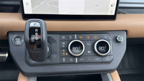 2025 Land Rover Defender 110 P400 X