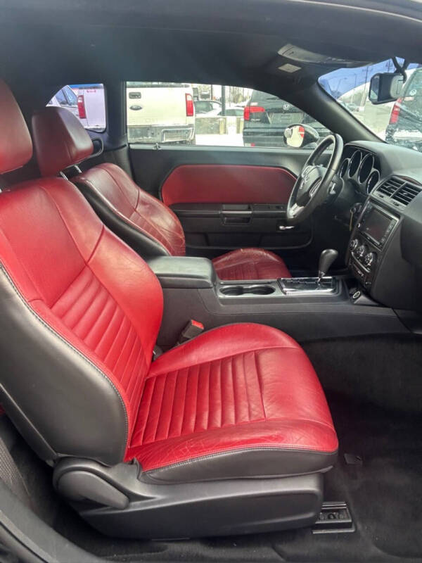 2014 Dodge Challenger SXT