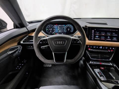 2023 Audi e-tron GT quattro Premium Plus