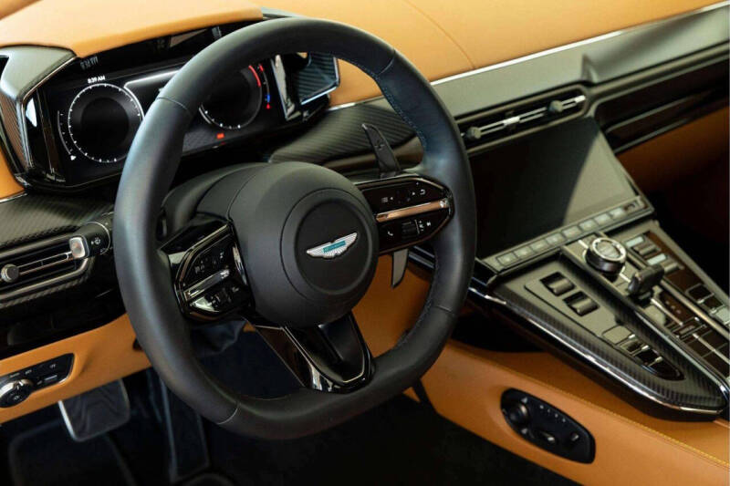 2025 Aston Martin Vantage
