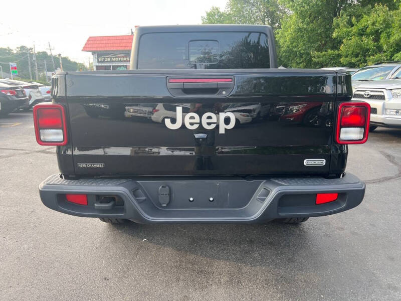 2021 Jeep Gladiator Overland