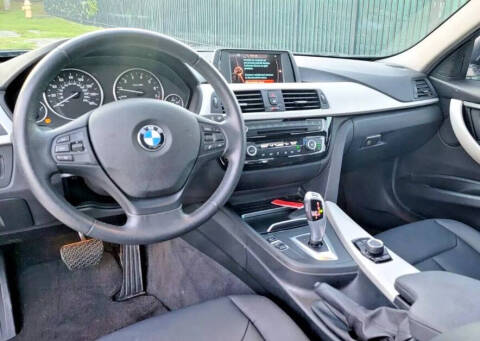 2016 BMW 3 Series 320i