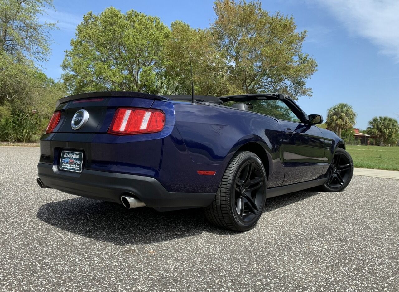 2010 Ford Mustang 27