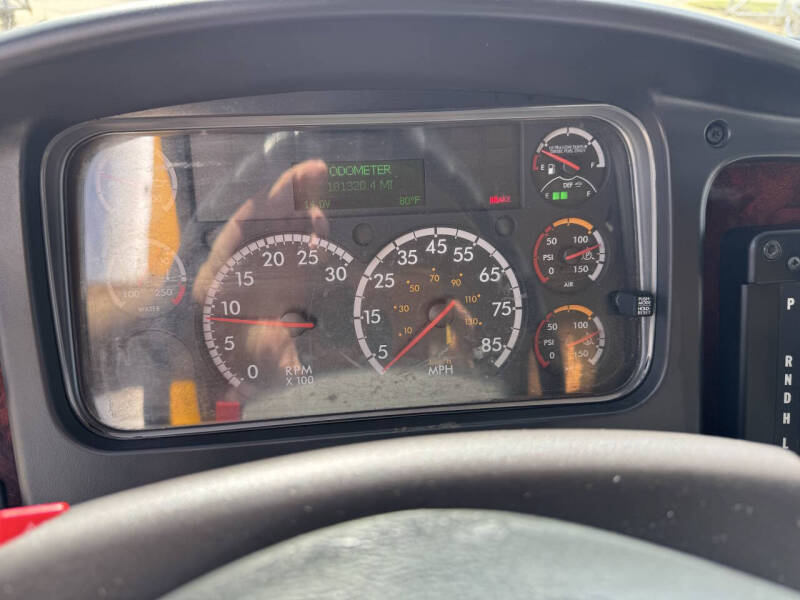 2019 Freightliner M2 106