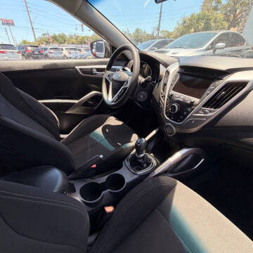 2016 Hyundai Veloster