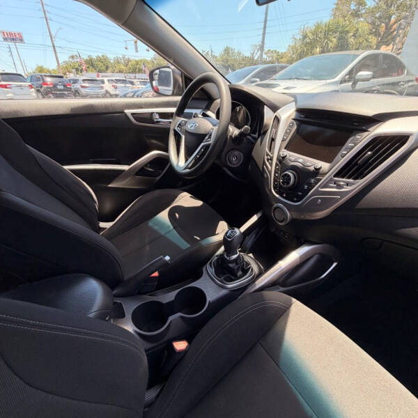 2016 Hyundai Veloster