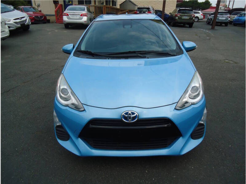2016 Toyota Prius c