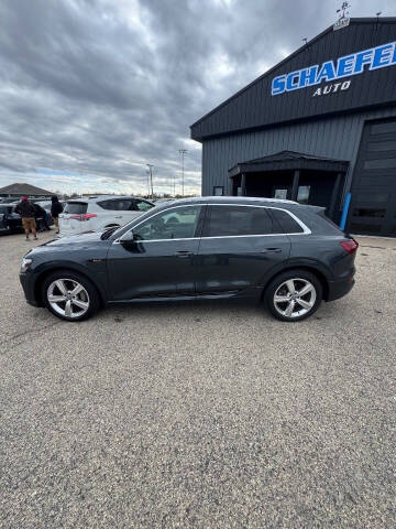 2019 Audi e-tron quattro Premium Plus