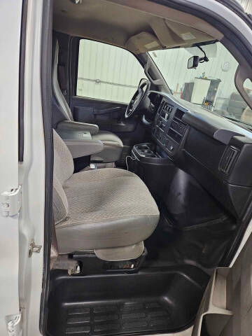 2017 Chevrolet Express 2500