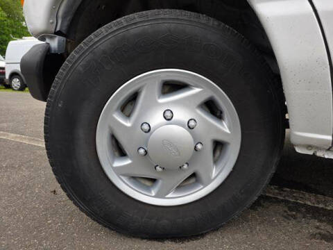 2005 Ford E-Series E-350 SD