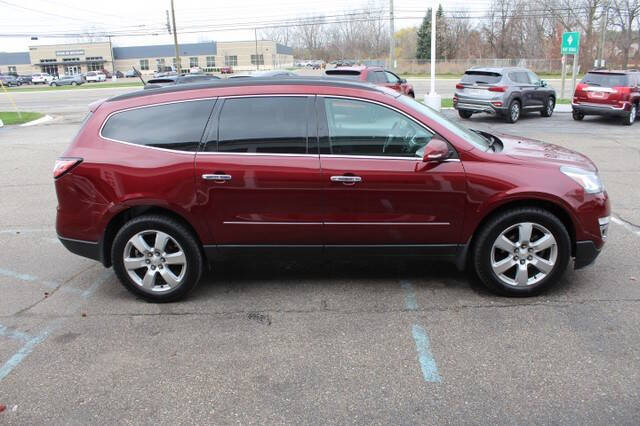 2017 Chevrolet Traverse Premier photo 8