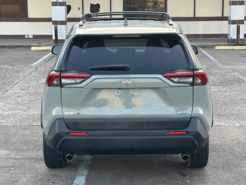 2019 Toyota RAV4 XLE