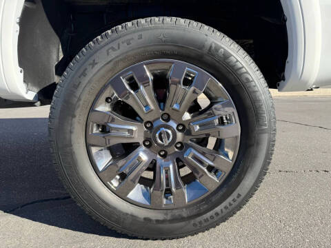 2017 Nissan Titan Platinum Reserve