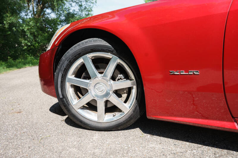 2005 Cadillac XLR