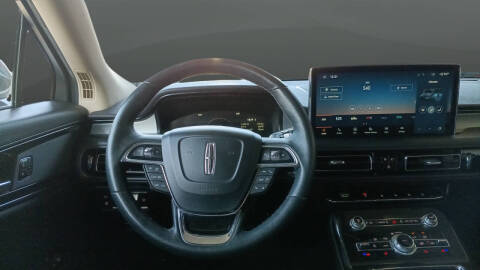 2022 Lincoln Nautilus Standard