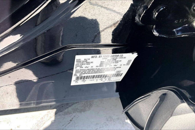 2019 Ford Edge Titanium
