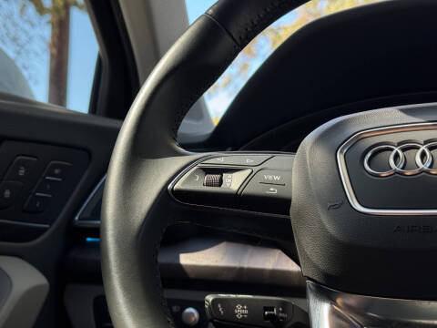 2019 Audi Q5 quattro Prestige 45 TFSI