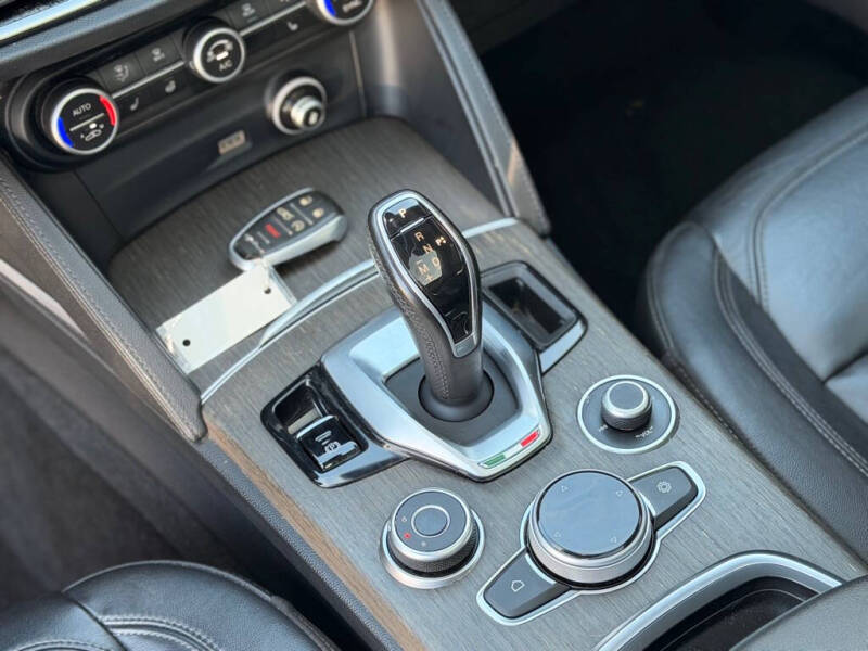 2021 Alfa Romeo Stelvio Ti