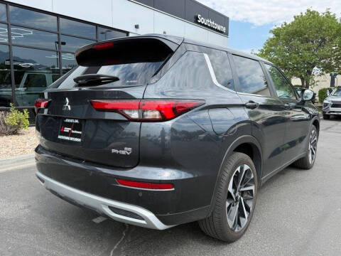 2024 Mitsubishi Outlander Plug-in Hybrid SE - Photo 7
