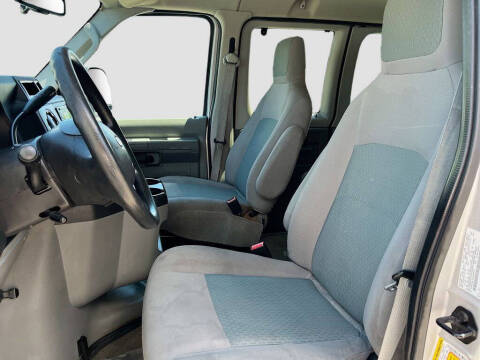 2014 Ford E-Series E-350 SD XLT