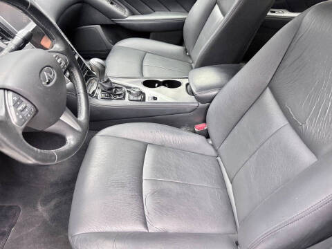 2015 Infiniti Q50