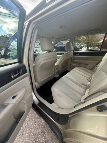 2010 Subaru Outback 2.5i