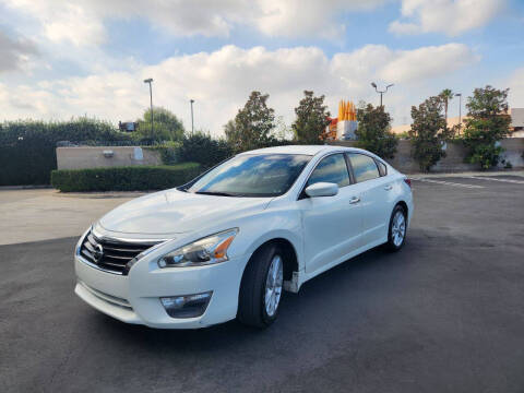 2014 Nissan Altima for sale at Auto Facil Club in Orange CA