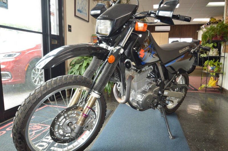 2017 Suzuki DR650SE