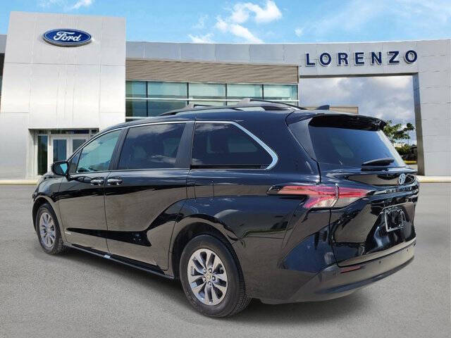 2021 Toyota Sienna