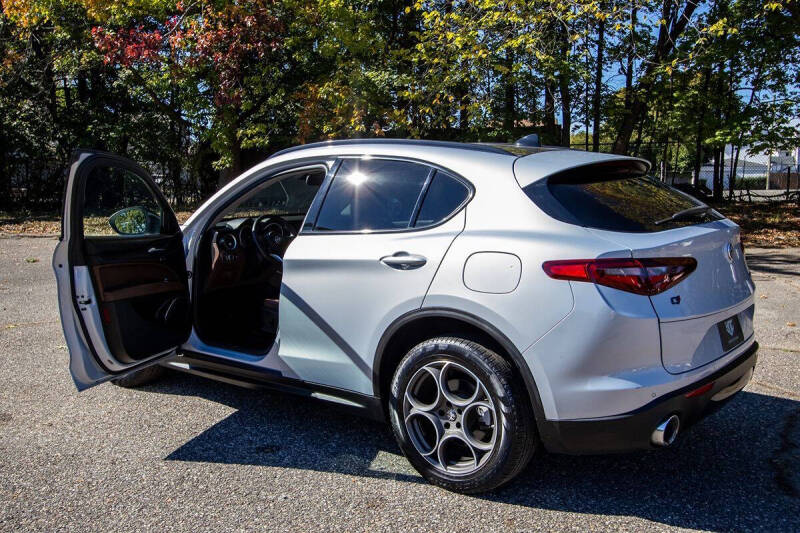 2021 Alfa Romeo Stelvio Sprint